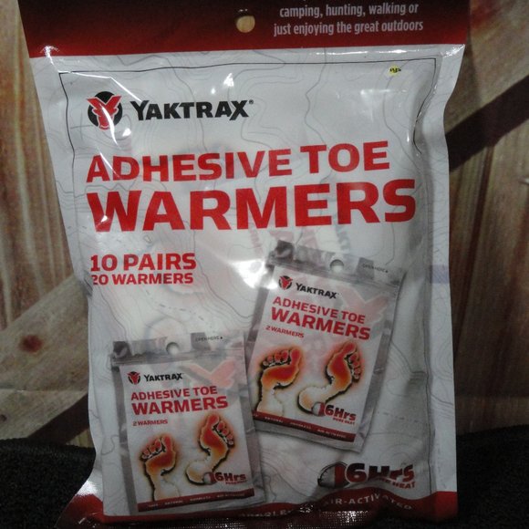 Yaktrax adheasive toe warmers 10 packs~heat your feet~odorless~sealed~NEW - Picture 1 of 4